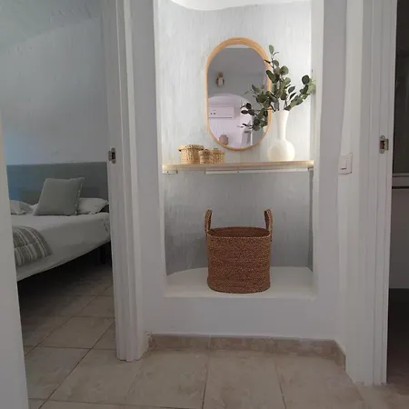Con Jardin Privado Junto Al Yumbo Appartement *