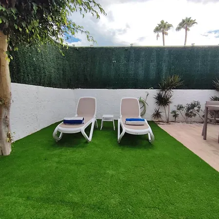 Con Jardín Privado Junto Al Yumbo Playa del Inglés