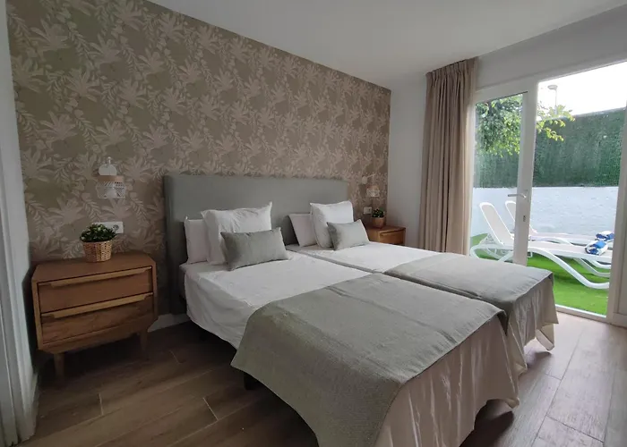 Con Jardin Privado Junto Al Yumbo Playa del Inglés