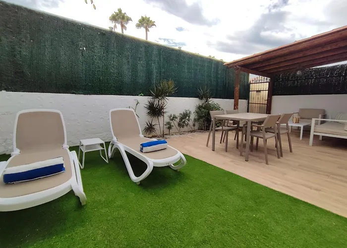 Con Jardin Privado Junto Al Yumbo * Playa del Ingles (Gran Canaria)