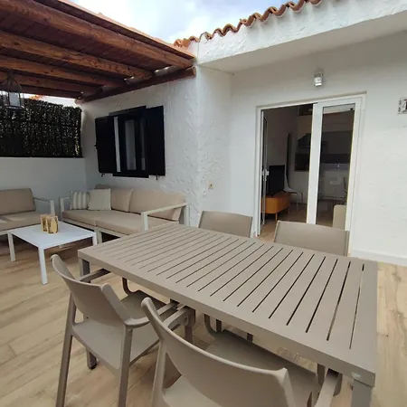 Con Jardin Privado Junto Al Yumbo Apartman *