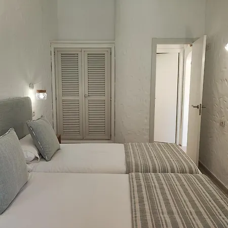 Con Jardin Privado Junto Al Yumbo Apartman *